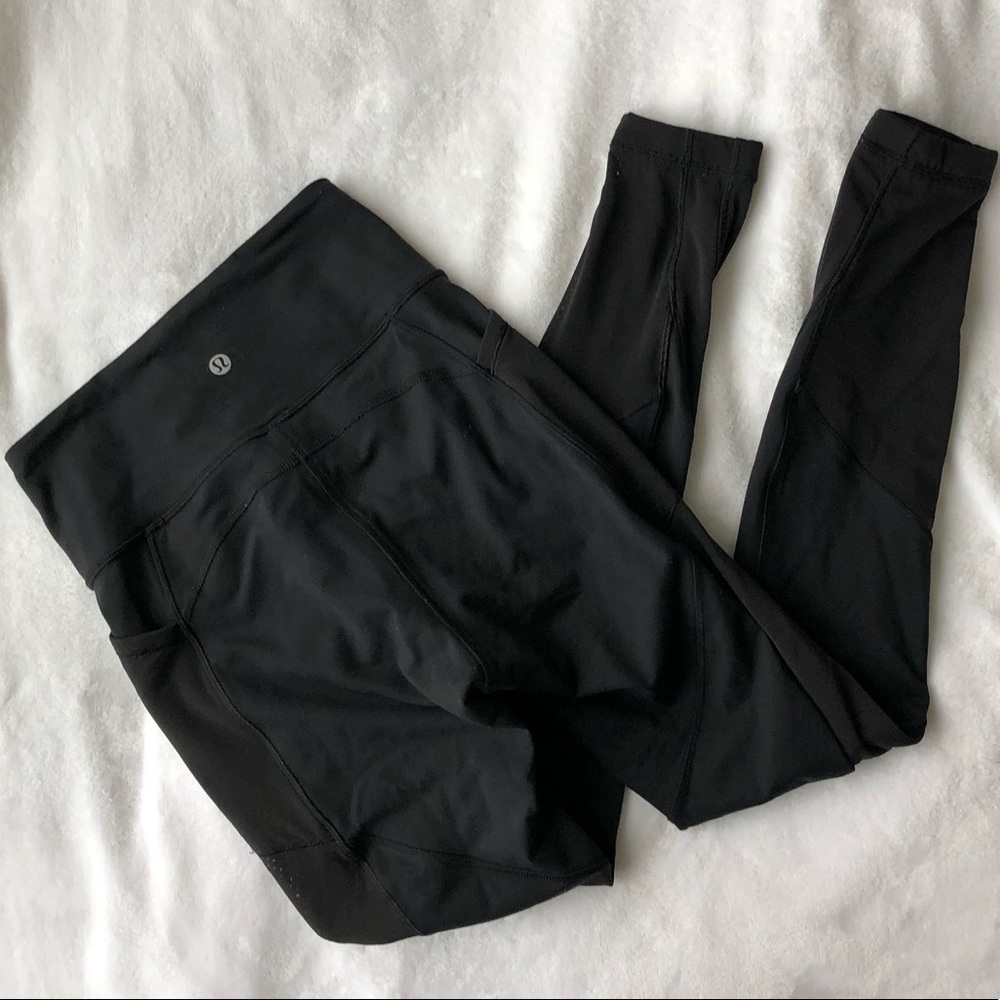 Lululemon black mesh detail legging